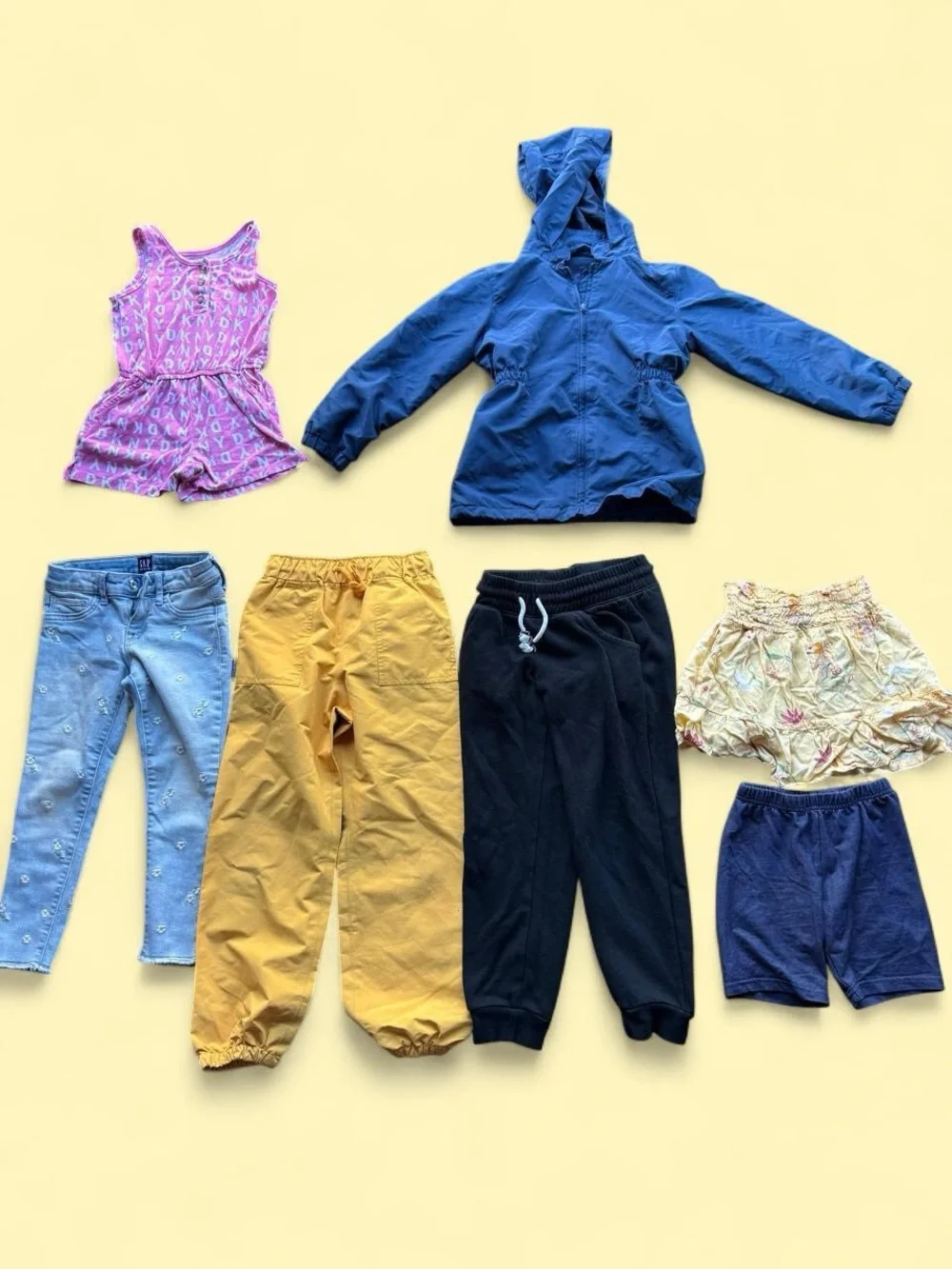 ✨ kids bundle of 7 pieces. Size 6.✨